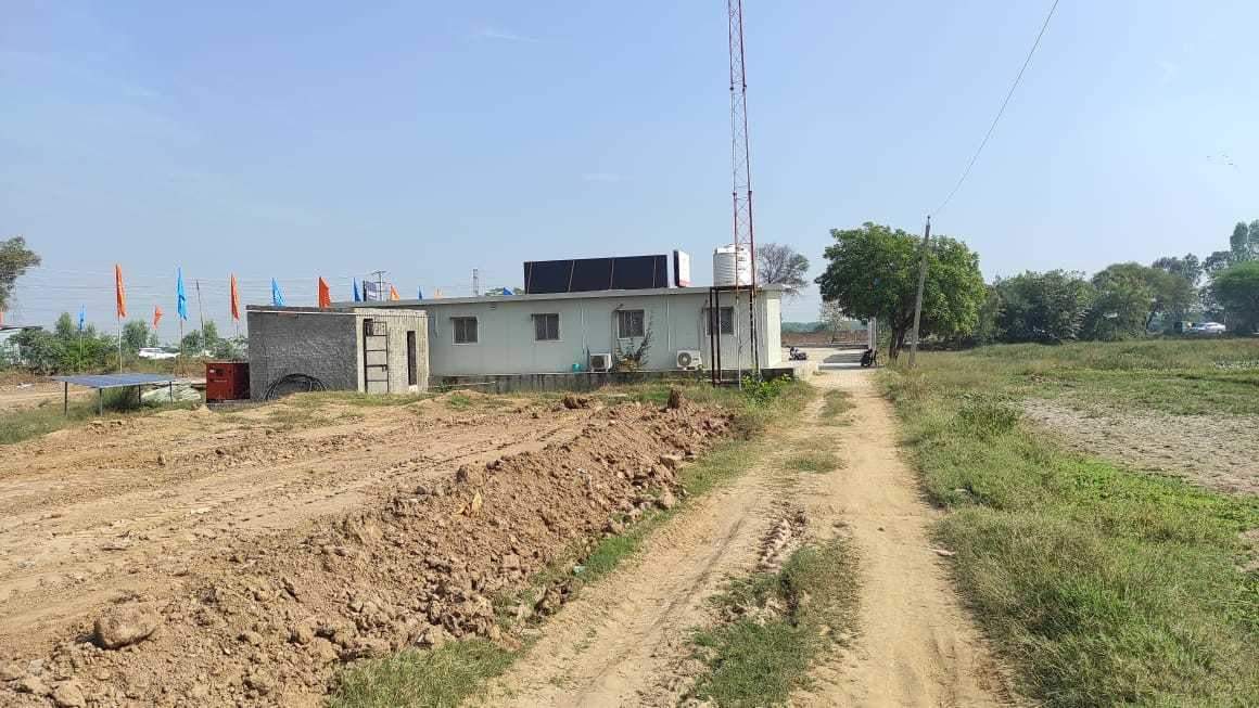  model town Plot