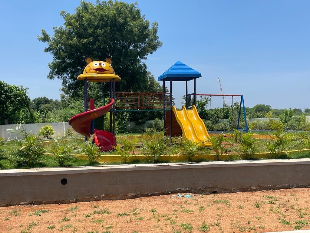  golden breeze 4 Plot