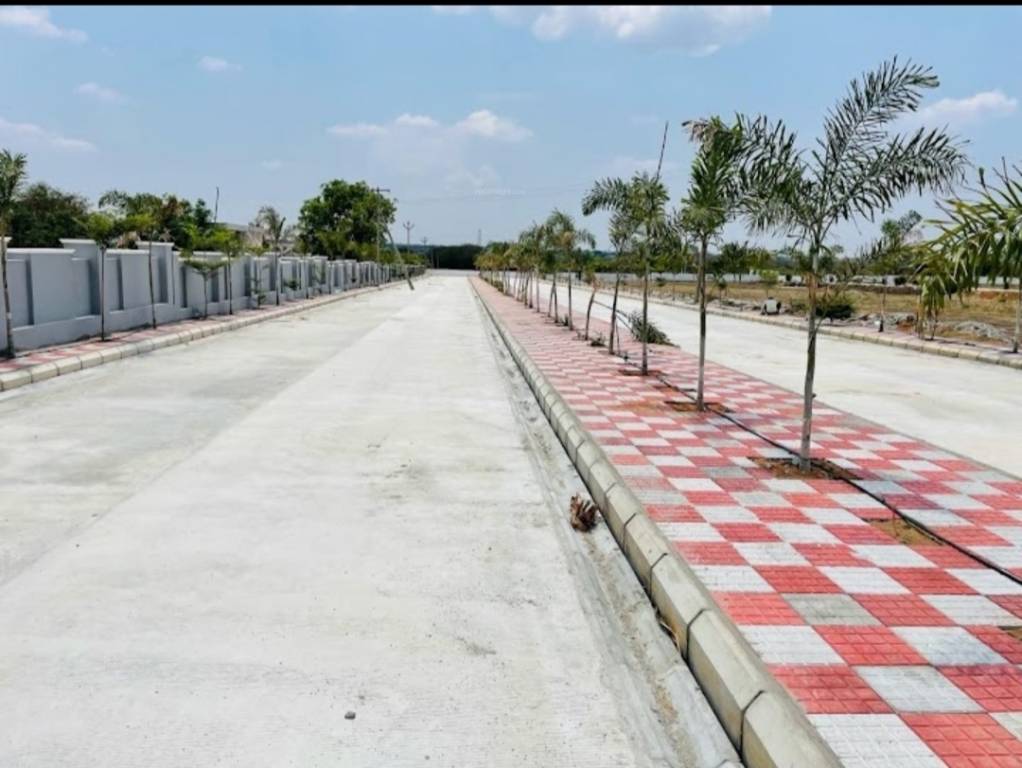  golden breeze 4 Plot