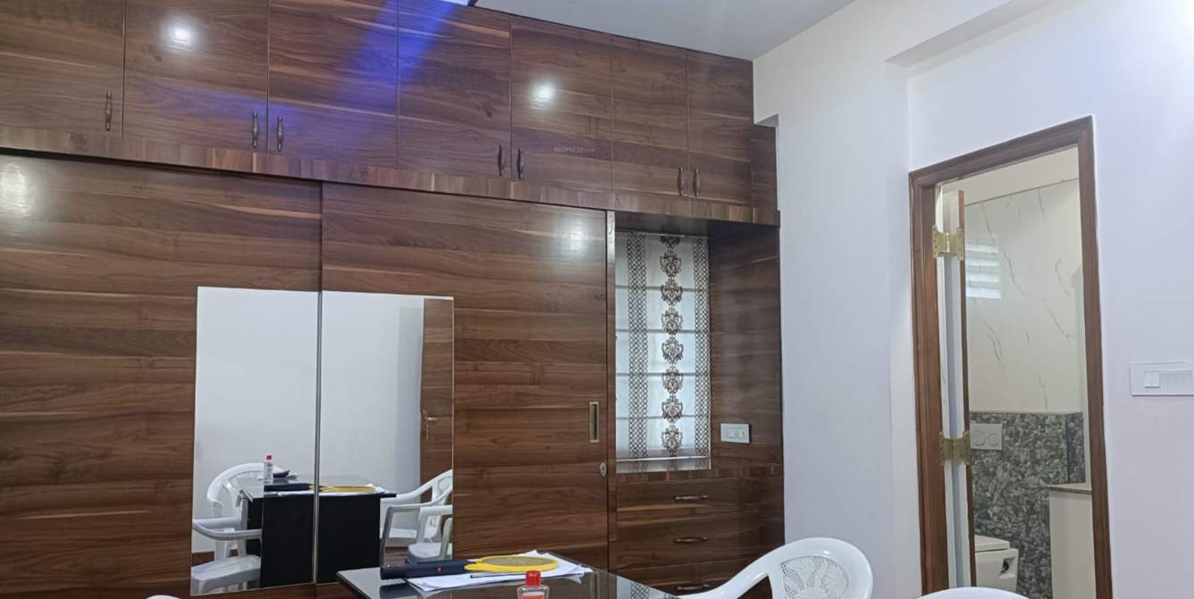  venchar grandeur Living Area