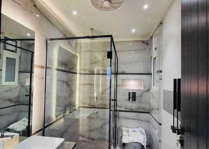  whitehousz mayfield garden floors Bathroom