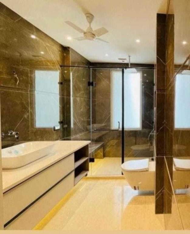  whitehousz mayfield garden floors Bathroom