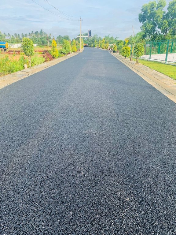  sri rama kuteera Plot