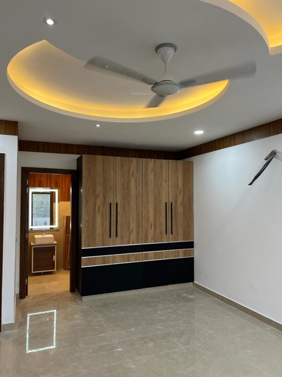 ultra luxurious floor Bedroom