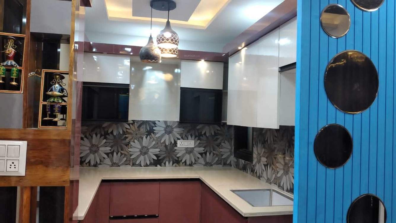  om sai metro view floors Kitchen