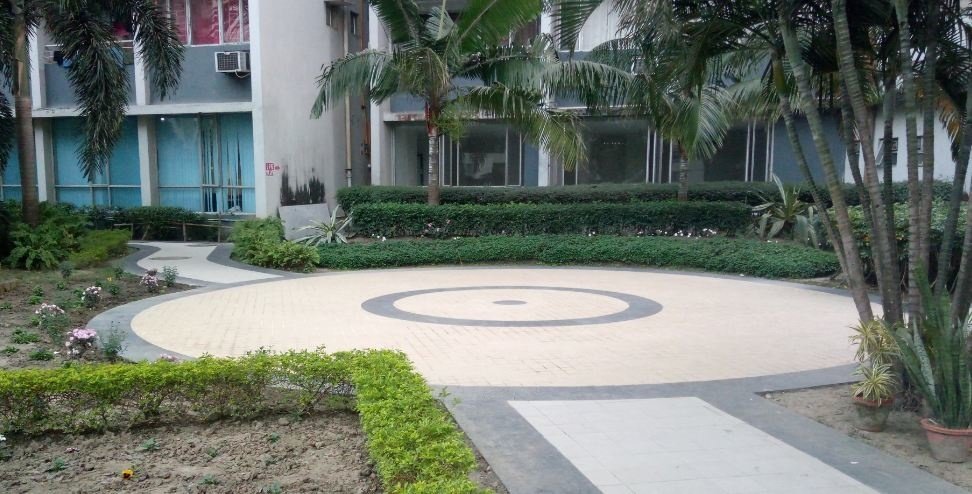  point Paved Compound