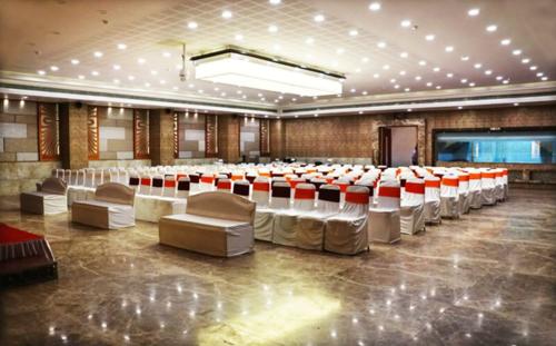  green-vatika Banquet Hall
