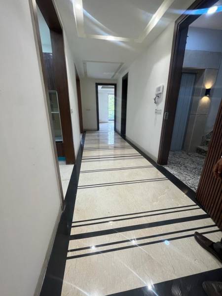  floors-two Living Area