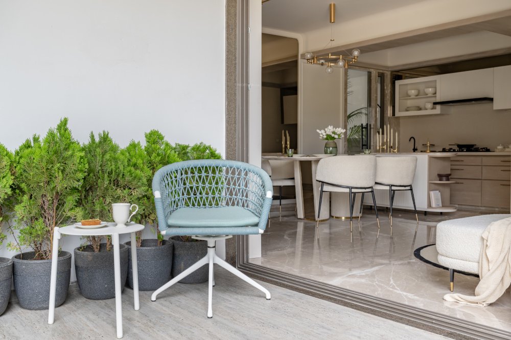  alaya belmonte Balcony