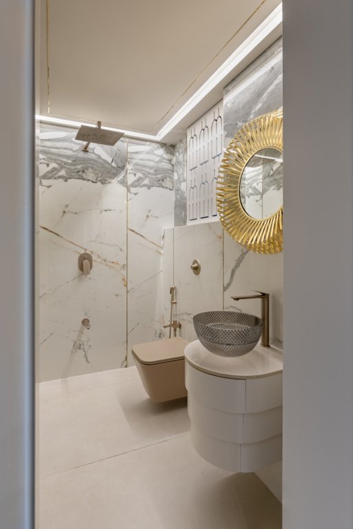  alaya belmonte Bathroom