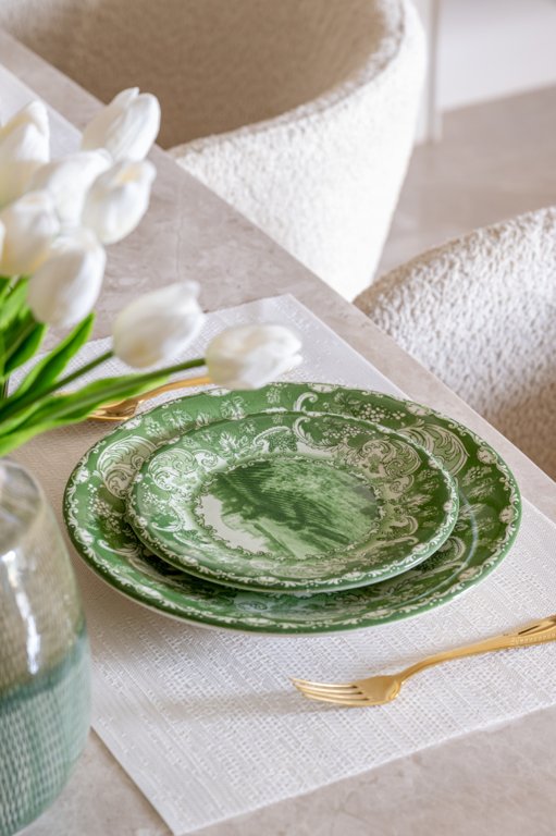  alaya belmonte Dining Area