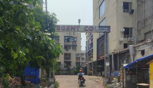  court Gated Community