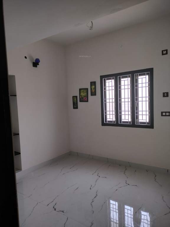  green wood Living Area