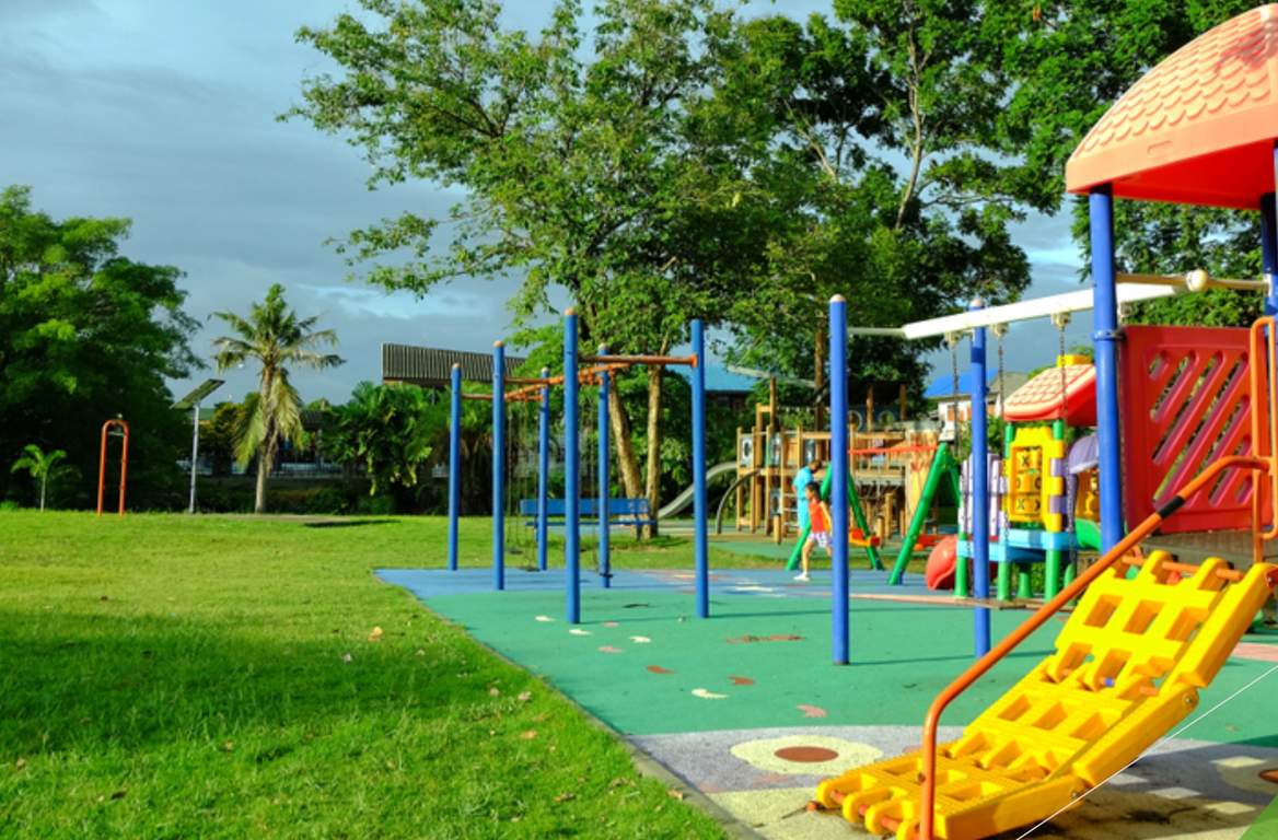  golf view farms Children's play area