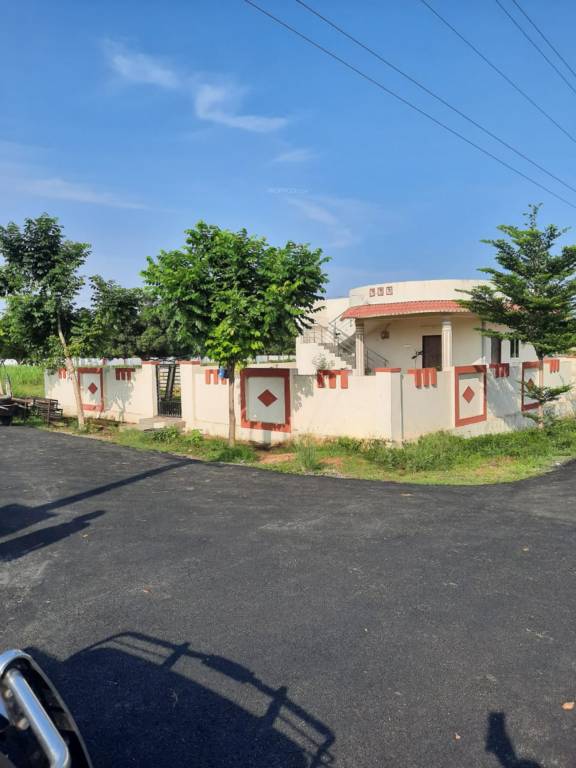  emerald avenue Internal Roads