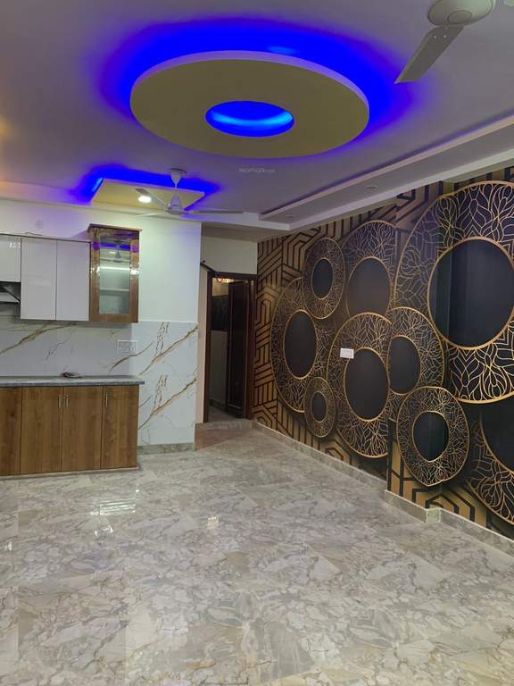  floors 1 Kitchen