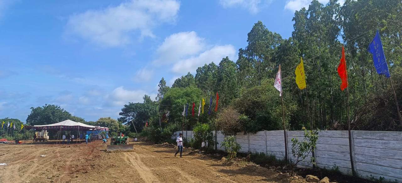  amara county Plot