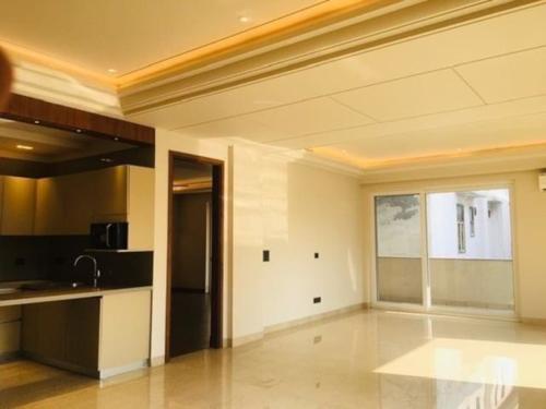  dlf-luxury-floors-4 Living Area