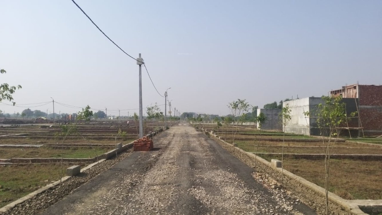  ashirwad enclave phase 7 Plot