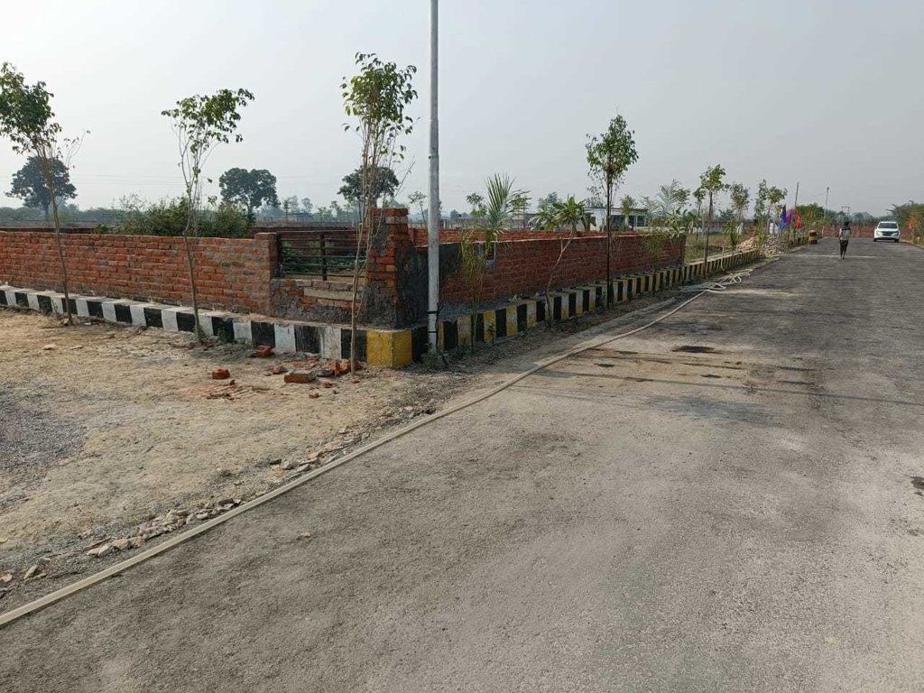  ashirwad enclave phase 7 Plot
