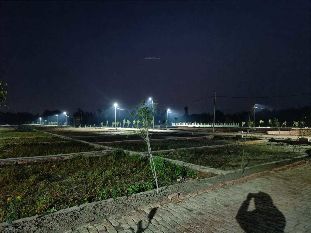  ashirwad enclave phase 7 Plot