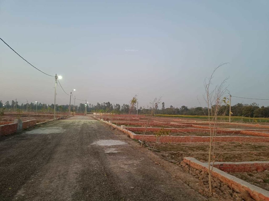  ashirwad enclave phase 7 Plot