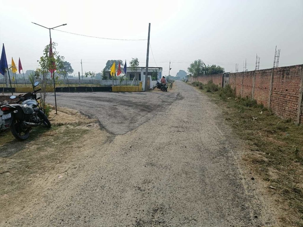  ashirwad enclave phase 7 Plot