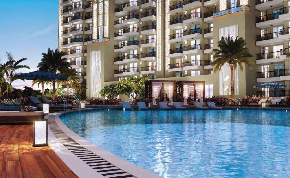  the centre court Swimming Pool