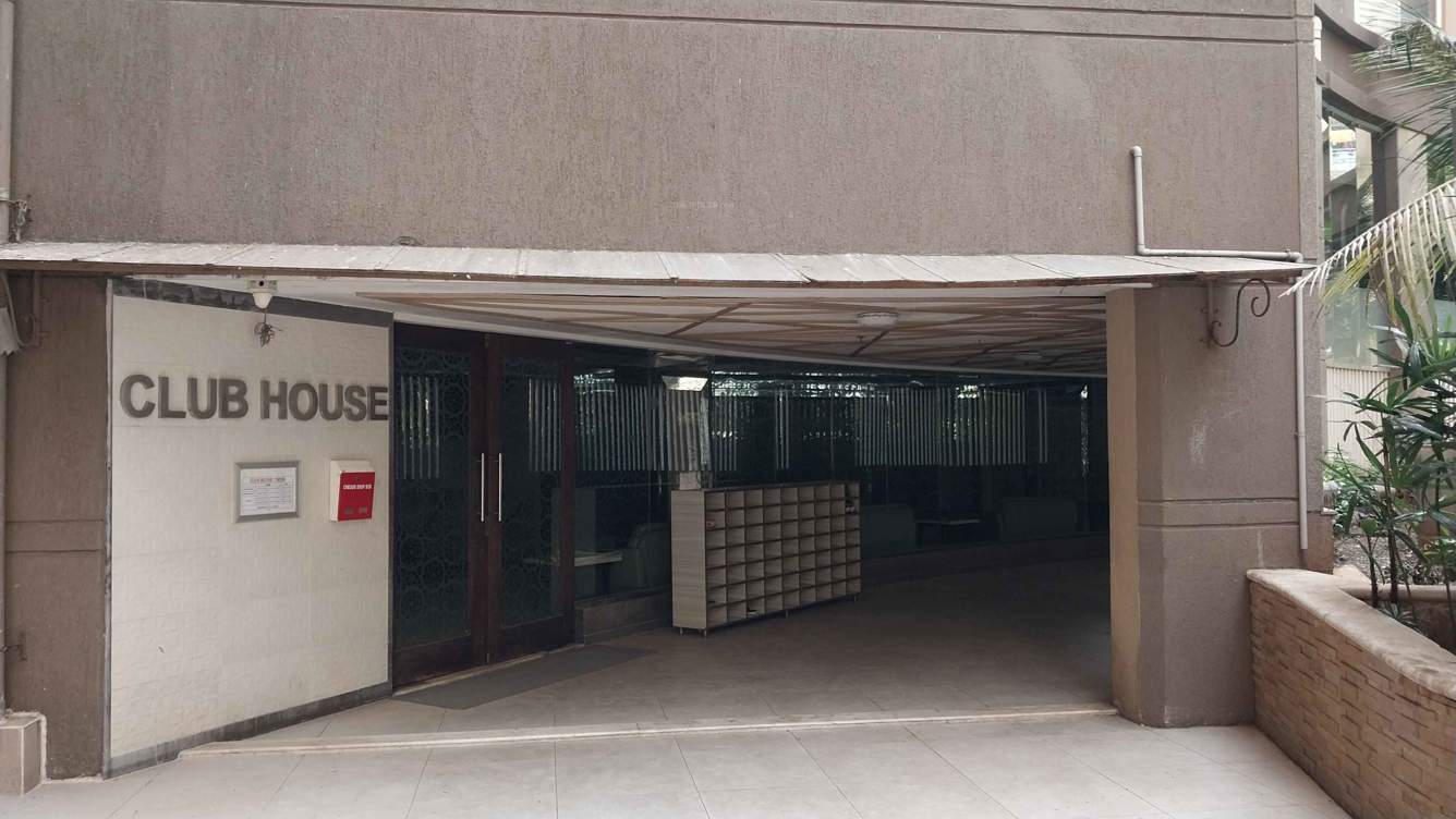 marina enclave wings op phase iii Club House