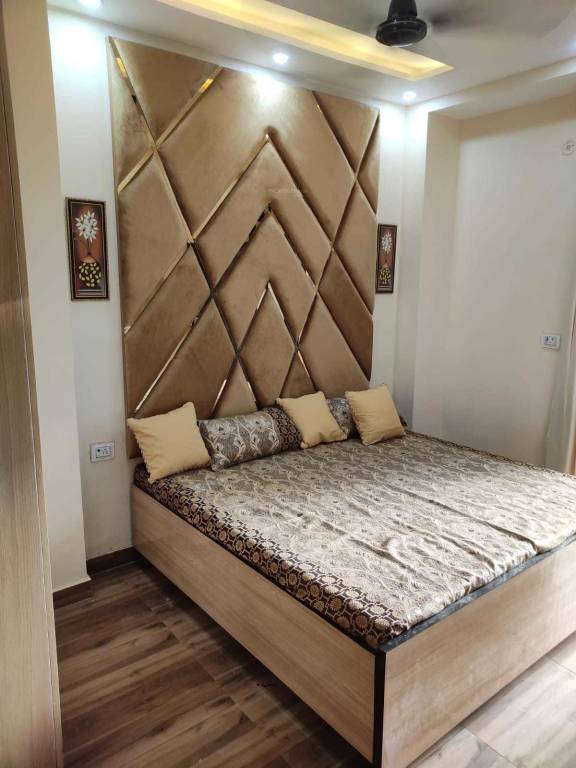  the pink arcade Bedroom