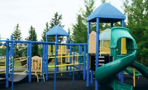  hiyar-majhe Children's play area