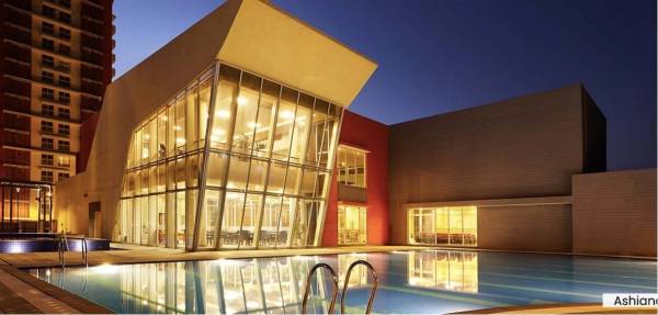 Swimming Pool amarah Swimming Pool