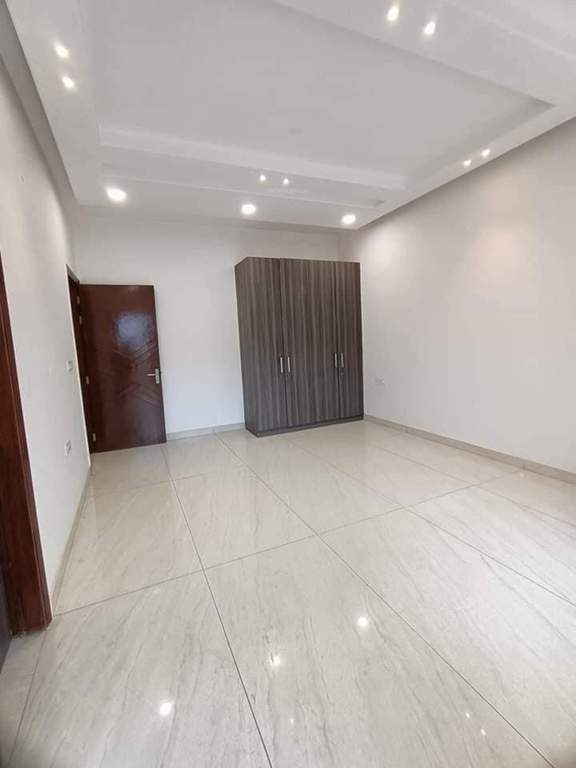  creation 655 sq yd Living Area