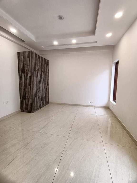  creation 655 sq yd Living Area