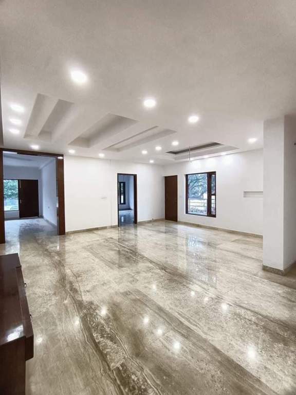  creation 655 sq yd Living Area