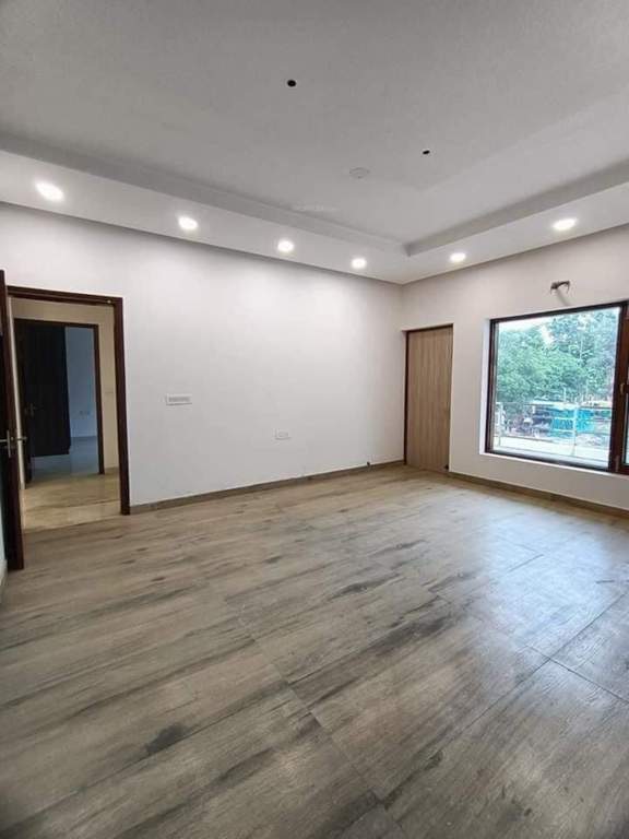  creation 655 sq yd Living Area