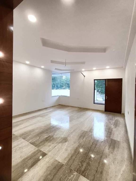  creation 655 sq yd Living Area