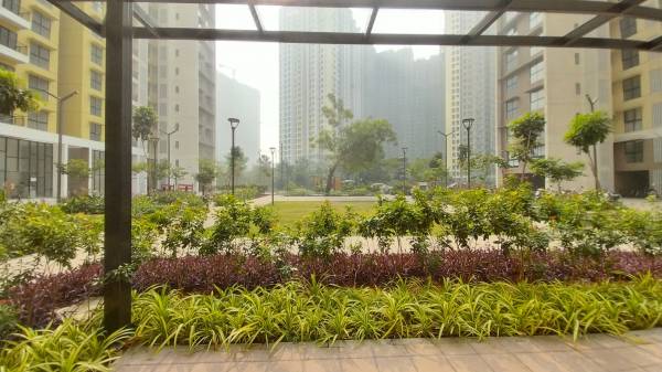 Landscape Garden and Tree Planting amenities of Runwal Gardens Phase 4 Bldg No 38