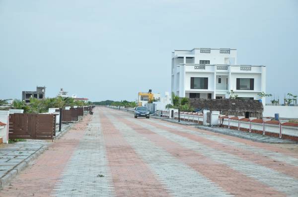  ocean-front Internal Roads