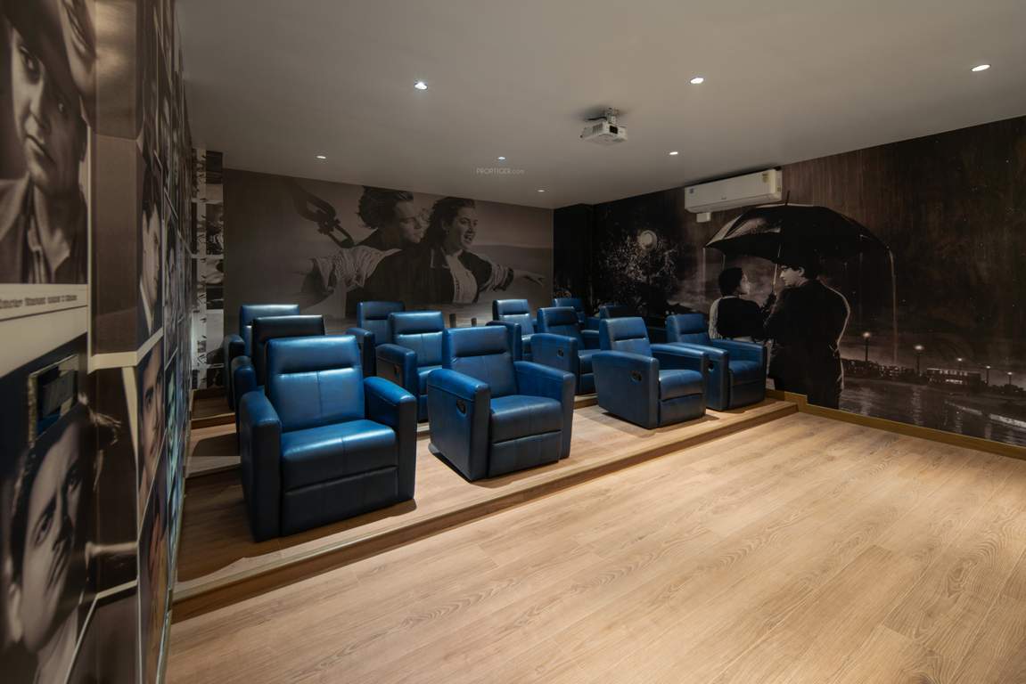  around the life Club House