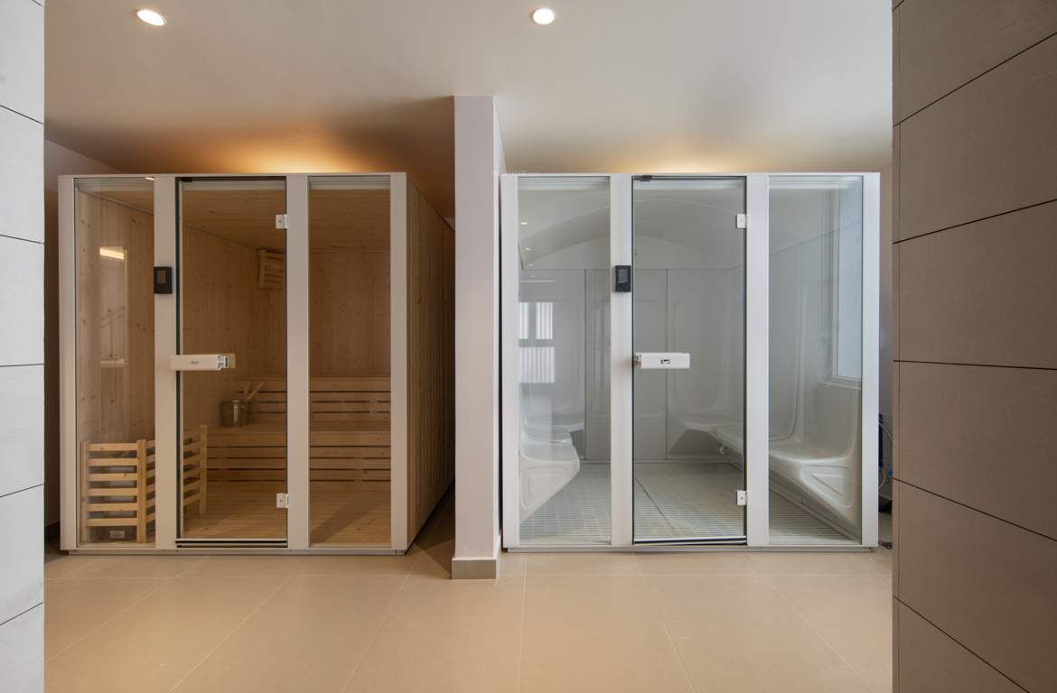  around the life Club House