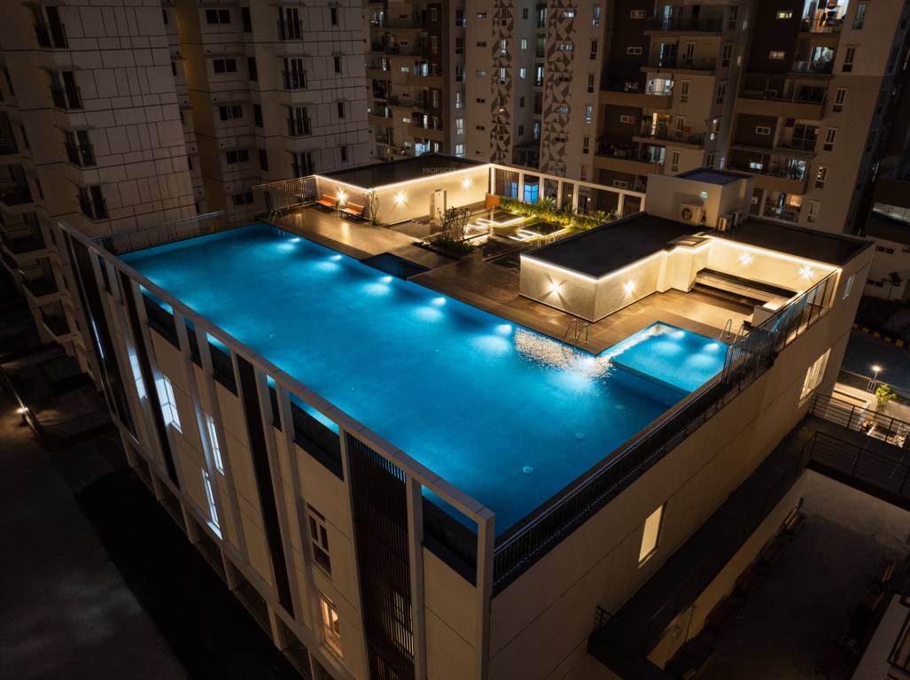  around the life Swimming Pool