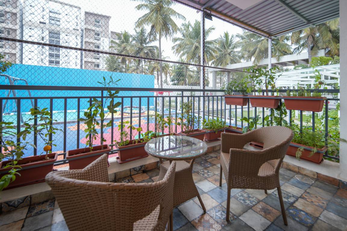  around the life Balcony