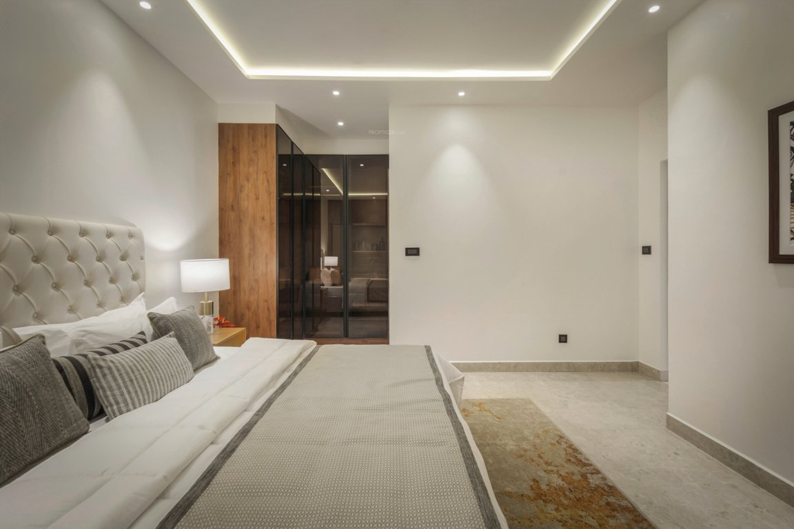  around the life Bedroom