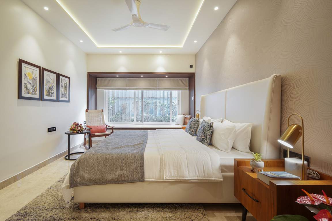  around the life Bedroom