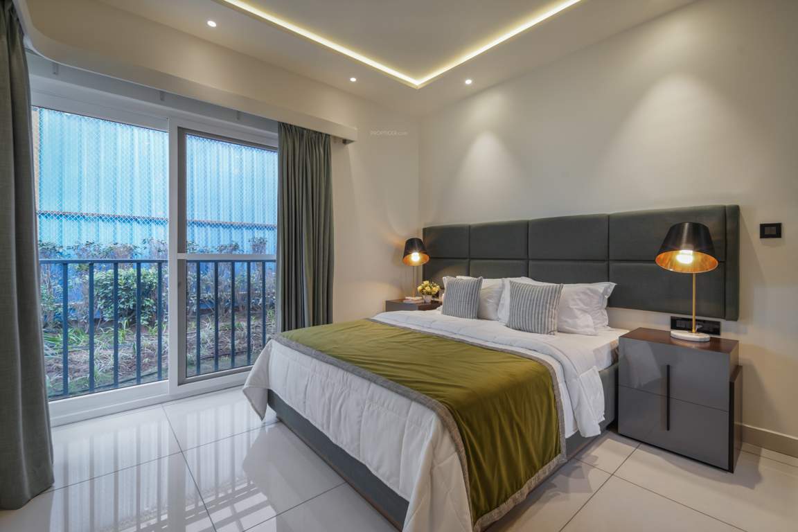  around the life Bedroom