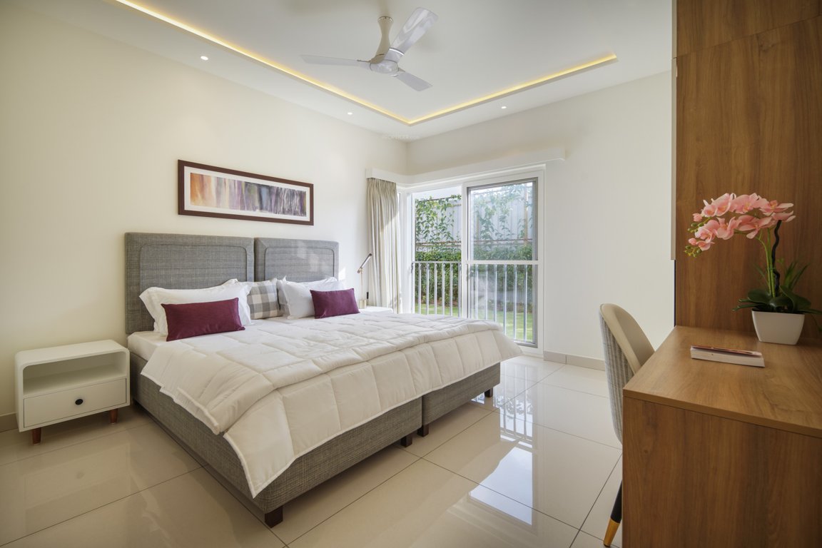  around the life Bedroom