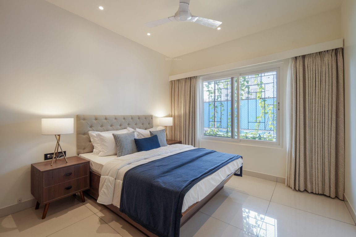  around the life Bedroom