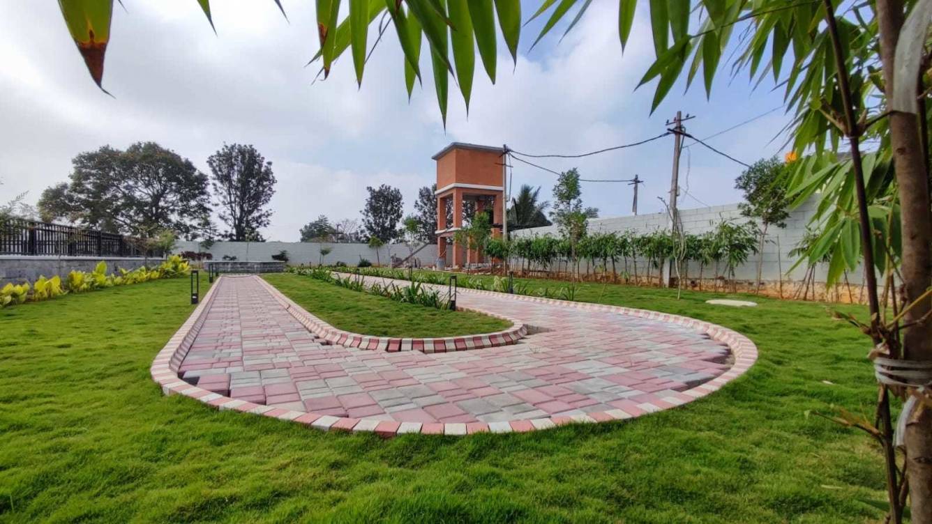  green vista Plot