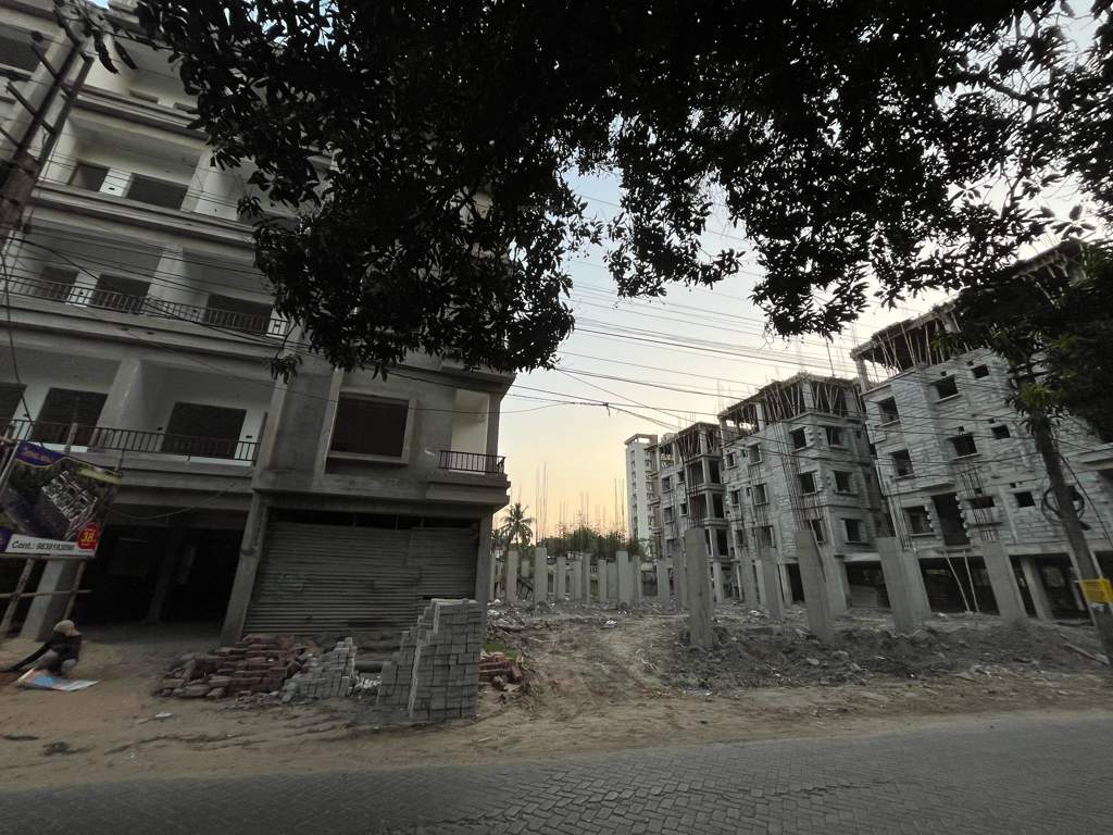  royal aura Block A Construction Status March 25